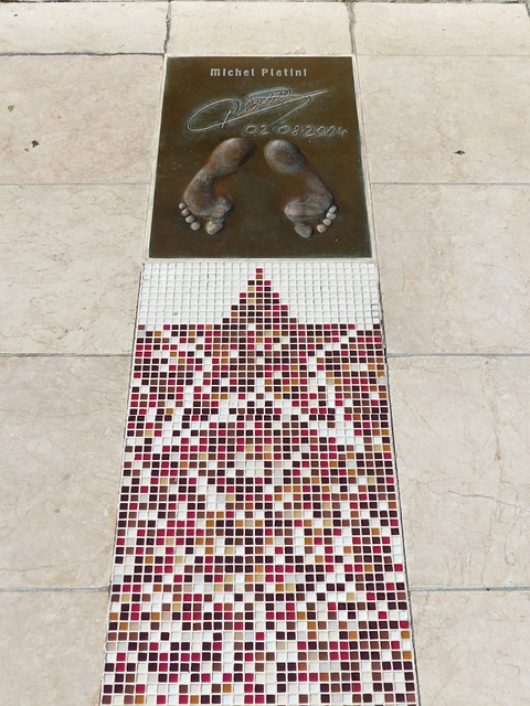 为主场观众